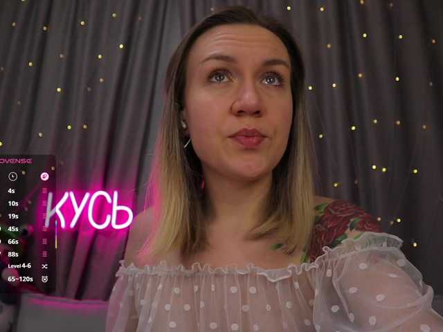 1-x live cam on BongaCams