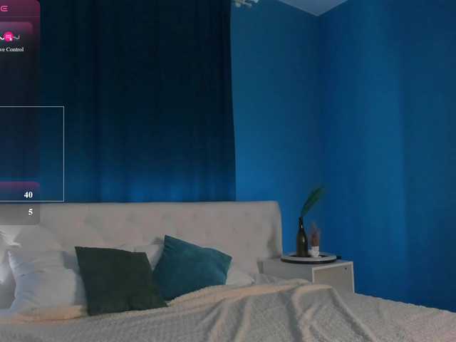 Lina-blueeyed live cam on BongaCams