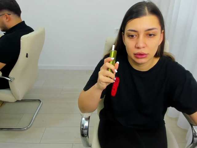 EveeEvian live cam on BongaCams