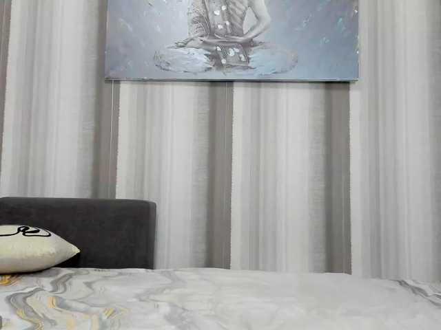 EveeEvian live cam on BongaCams