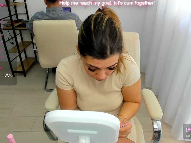 EveeEvian live webcam show