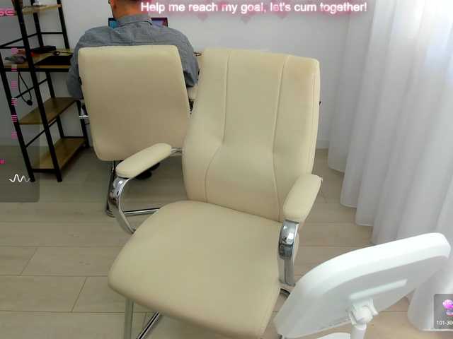 EveeEvian live webcam show