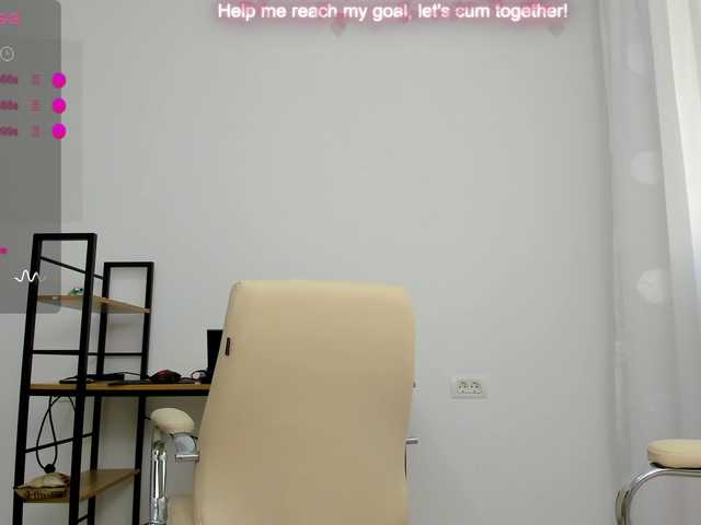 EveeEvian live webcam show