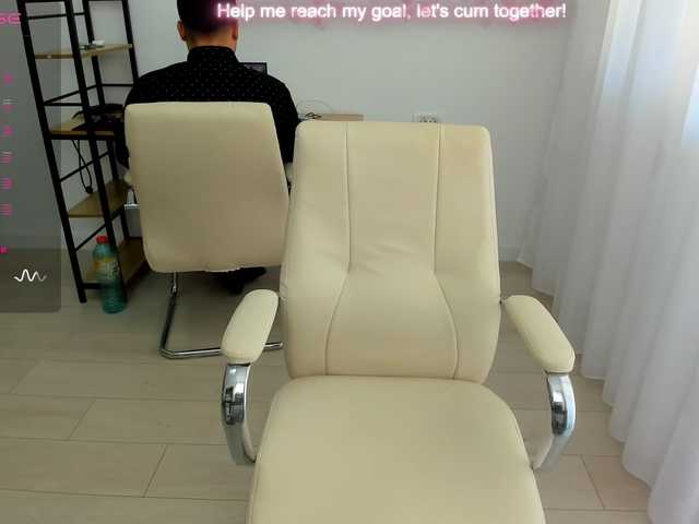 EveeEvian live cam on BongaCams