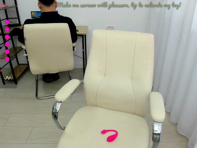 EveeEvian live webcam show