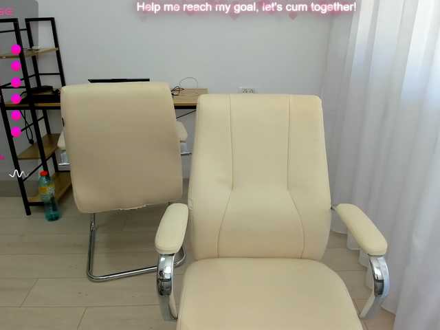 EveeEvian live webcam show