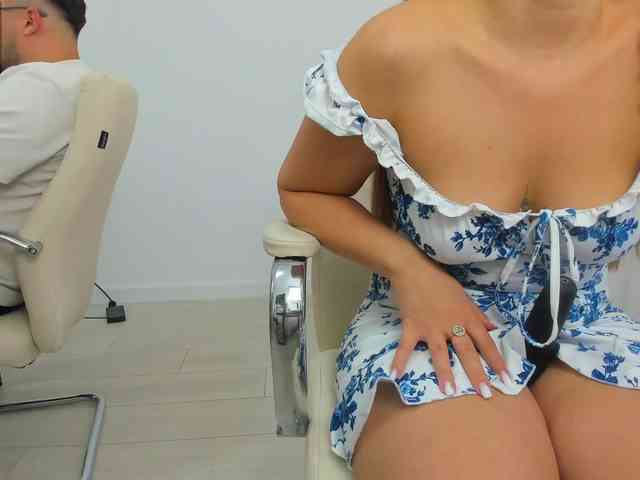 EveeEvian Live Webcam on BongaCams