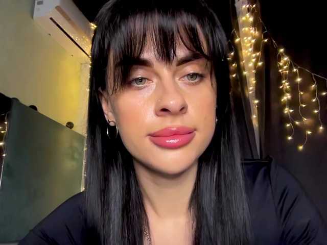 Anomaliya's BongaCams show and profile