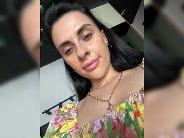 Anomaliya live cam on BongaCams