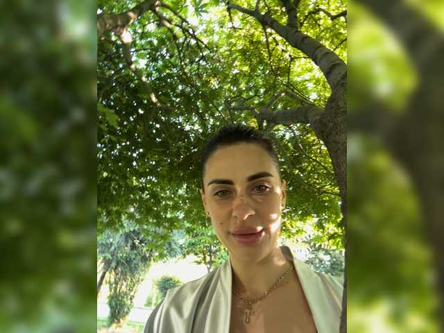 Anomaliya live cam on BongaCams