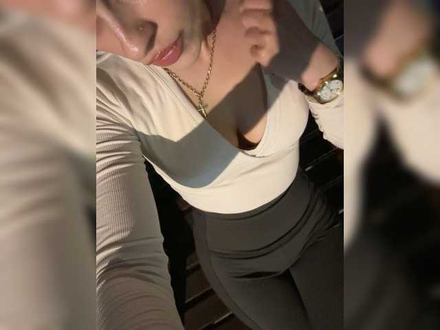Anomaliya live cam on BongaCams