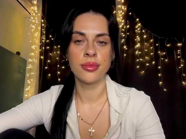 Anomaliya's BongaCams show and profile