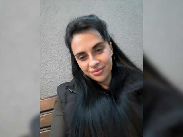 Anomaliya live cam on BongaCams