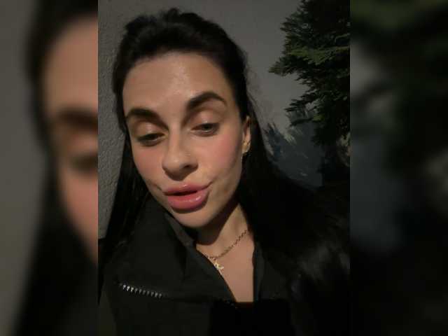 Anomaliya live cam on BongaCams