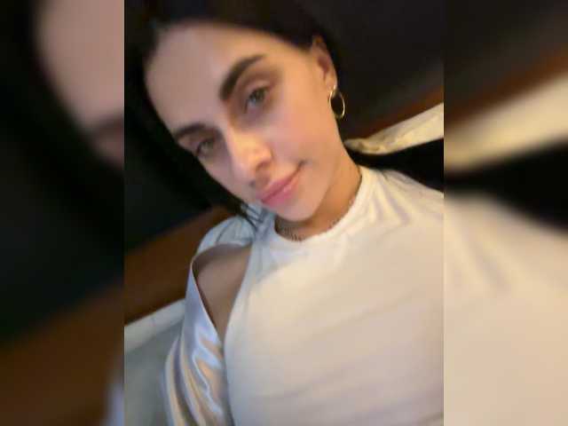 Anomaliya live cam on BongaCams