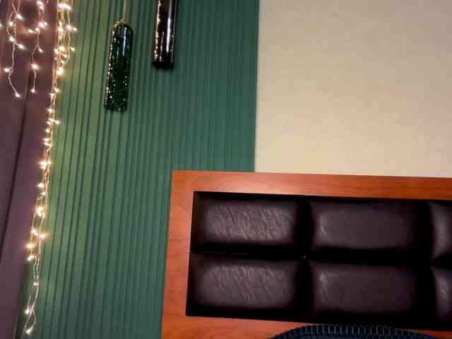 striptease web cam Anomaliya