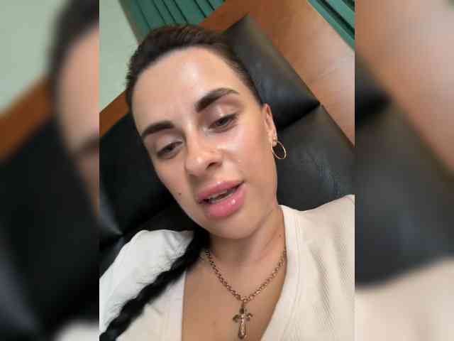 Anomaliya Live Webcam on BongaCams