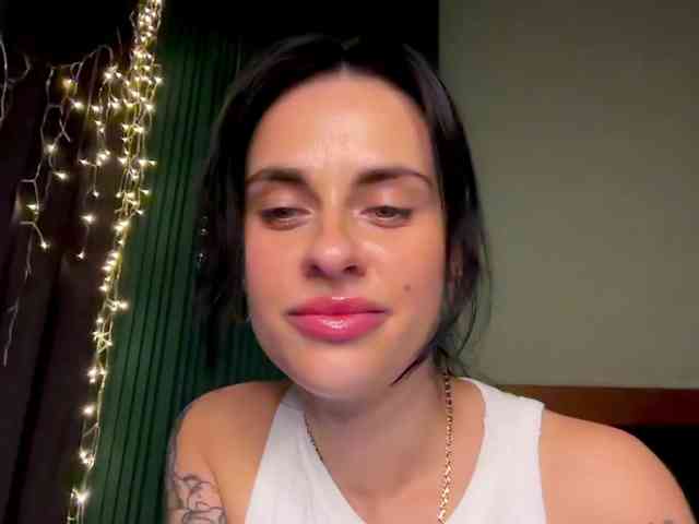 01TTTTTTTTT webcam