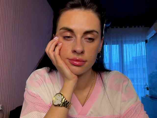 TAANNYAAA webcam