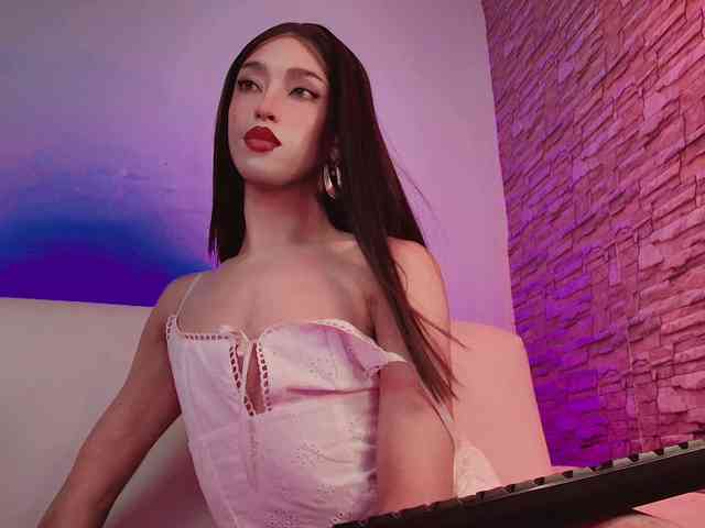 xPrincessa Live Webcam on BongaCams