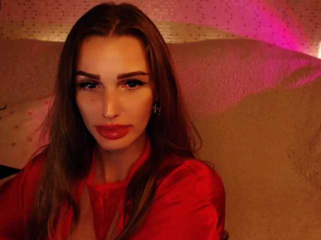 -MAlVINKA-, live now on BongaCams