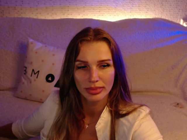 -MAlVINKA- live cam on BongaCams