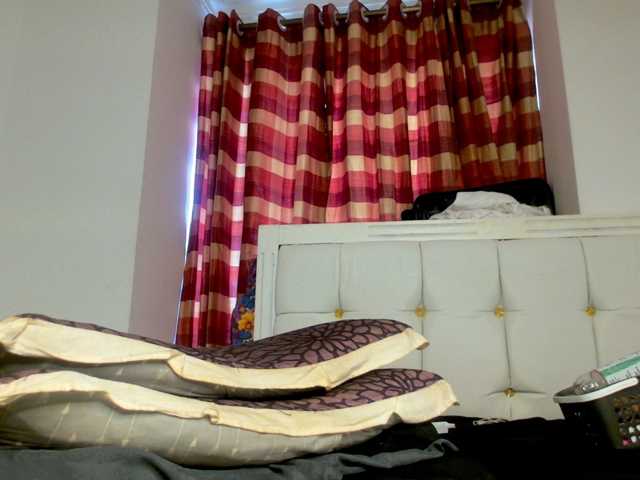 Candbody live cam on BongaCams