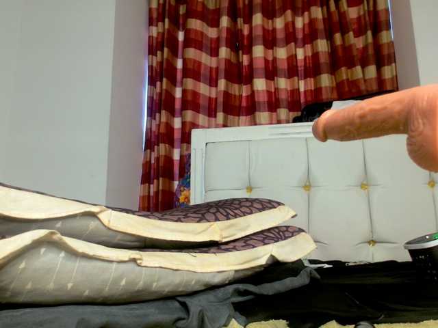 Candbody live cam on BongaCams