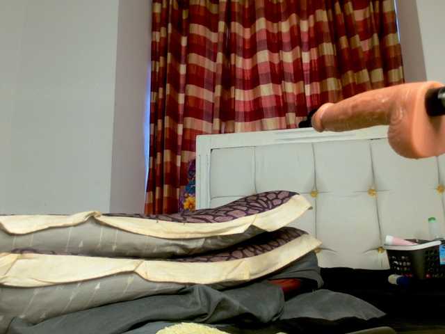 Candbody live cam on BongaCams