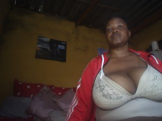 Melonboobs1