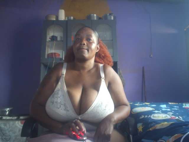 Melonboobs1
