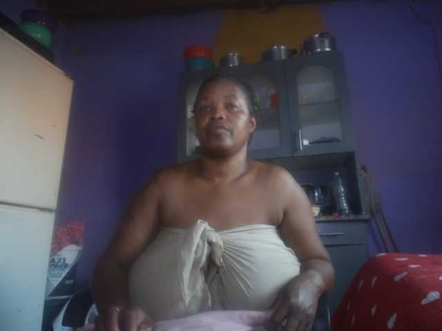 Melonboobs1 live cam on BongaCams