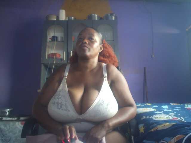 Melonboobs1