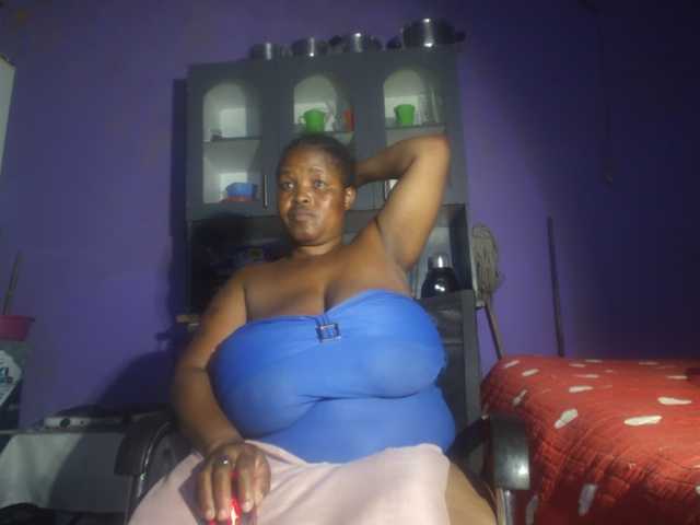 Melonboobs1 live cam preview