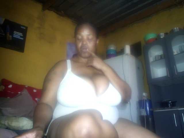 Melonboobs1's BongaCams show and profile