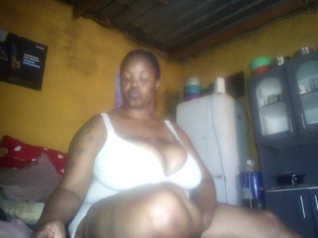 Melonboobs1 Live Cam on BongaCams