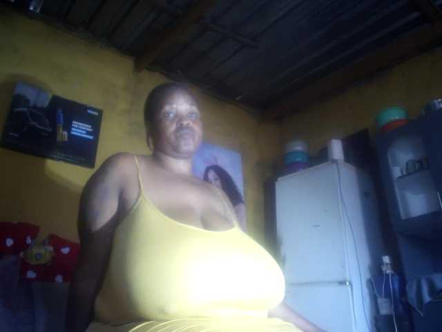 Melonboobs1's BongaCams show and profile