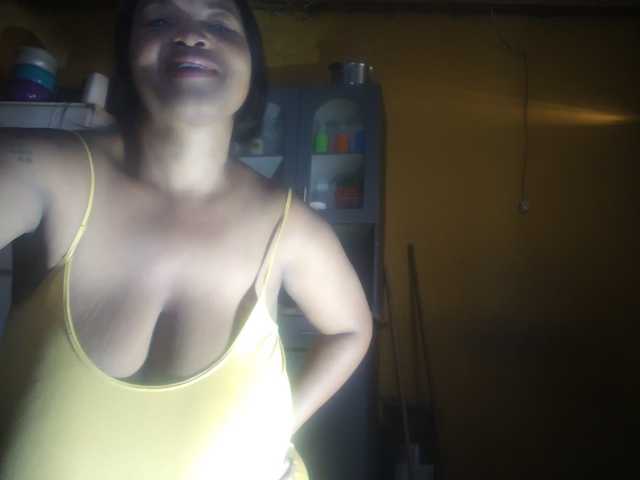 Melonboobs1 live cam on BongaCams
