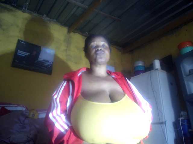 Melonboobs1