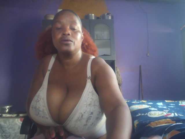 Melonboobs1