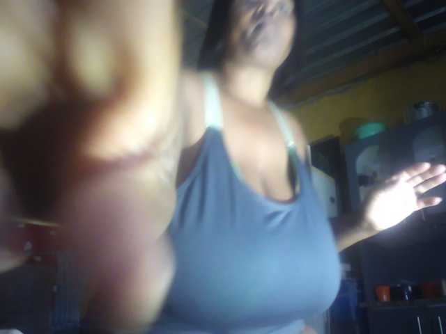 Melonboobs1 live cam on BongaCams