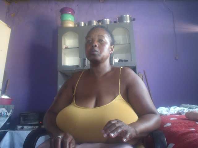 Melonboobs1 live cam preview