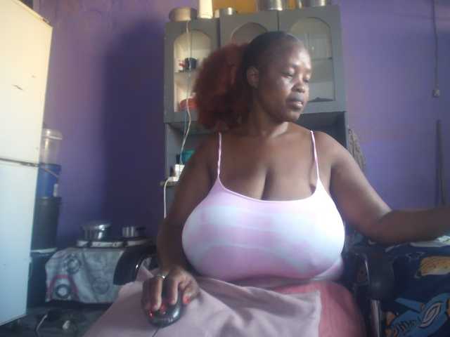 Melonboobs1