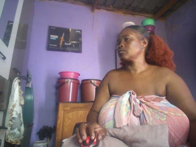 Melonboobs1 live cam preview