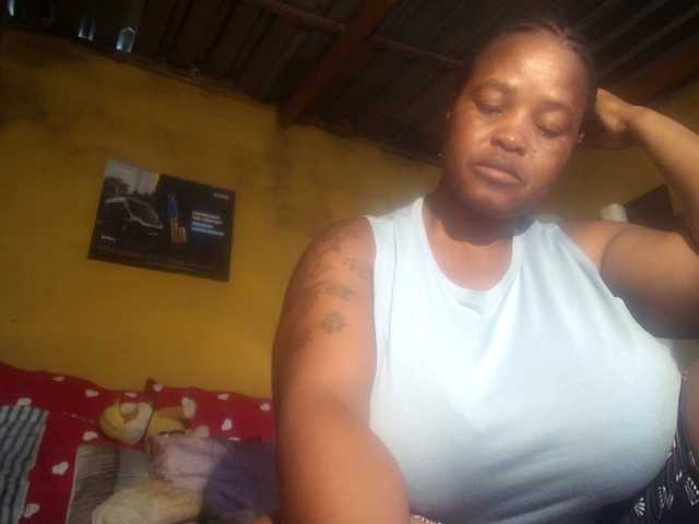 Melonboobs1's BongaCams show and profile