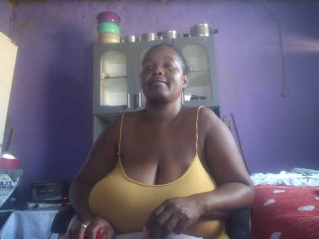 Melonboobs1