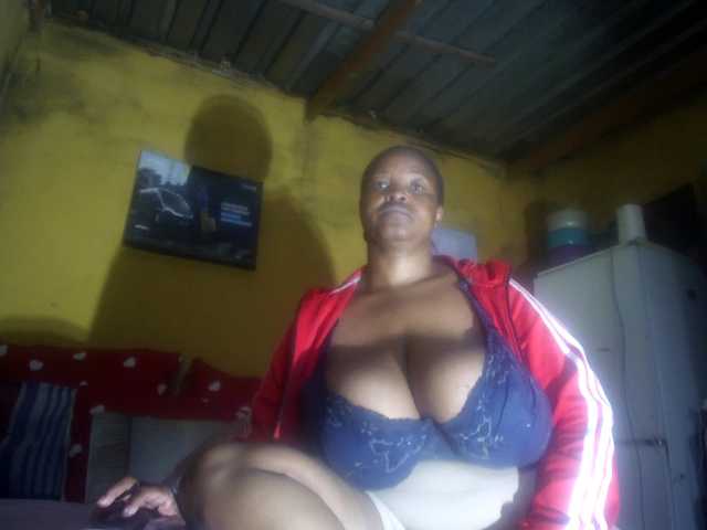 Melonboobs1's BongaCams show and profile