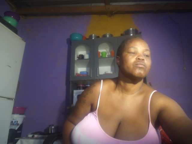 Melonboobs1