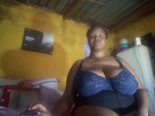 Melonboobs1 webcam