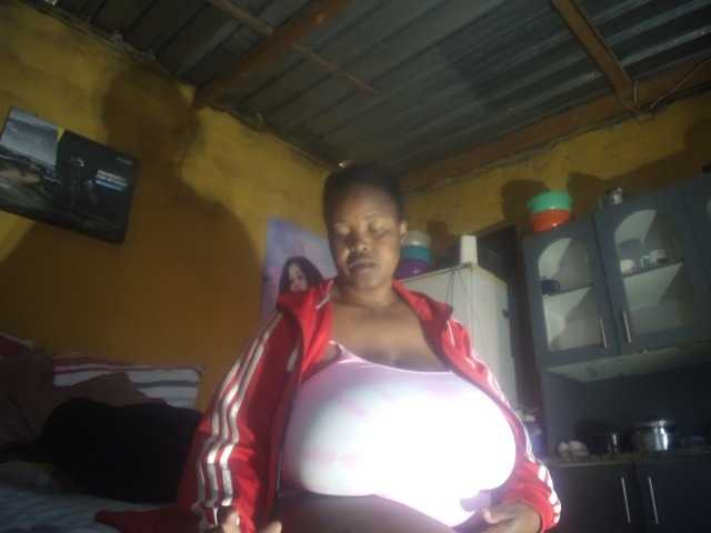 Melonboobs1 live cam on BongaCams